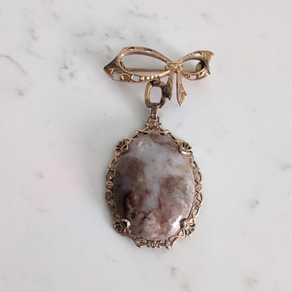Vintage 1940s Gold-Filled Bow Pin Brooch with Agate/Jasper Drop Pendant